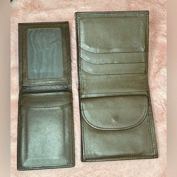 Burberry Men’s wallet and card holder - Bundle deal - Picture 3 of 11